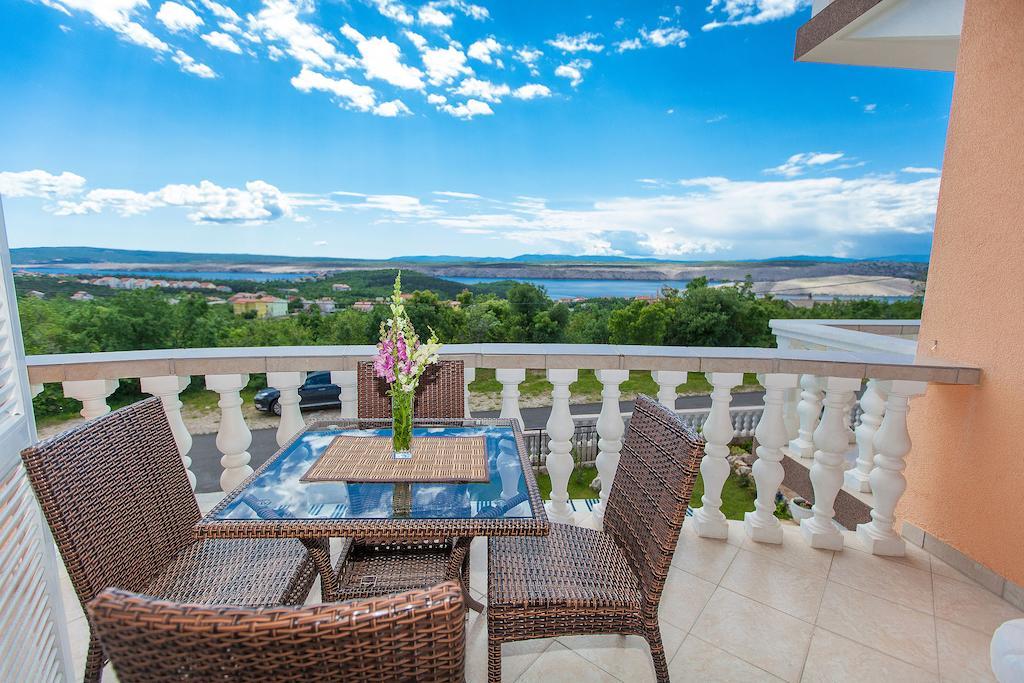 Apartments Villa Americana ヤドラニヴォ 部屋 写真
