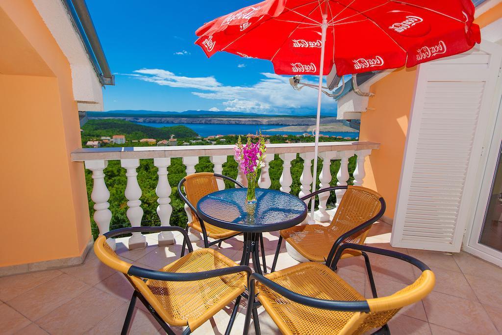 Apartments Villa Americana ヤドラニヴォ 部屋 写真